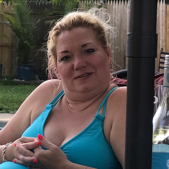 Meet your Posher, Nancy - Picture 1 of 1